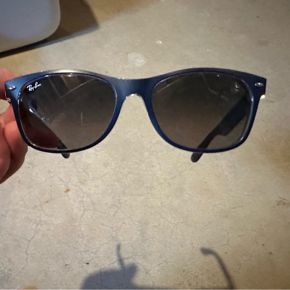 Navy blue Ray-Ban “Justin” style sunglasses